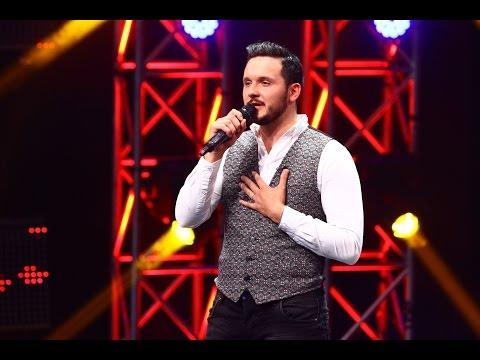 Mihai Trăistariu - "Cât de frumoasă eşti". Vezi aici cum cântă Marcel Roşca, la X Factor!