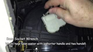 2011 Ford Taurus Clicking in the Dashboard – Repair of the recirculation door motor (easy)
