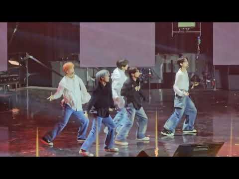 TXT - Deja Vu | Music Bank in Antwerp | Antwerp | 240420 [FANCAM] [4K]