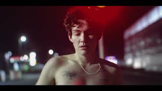 Freja Kirk – Hvad skal man kalde én som mig?  - Official Music Video