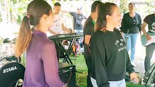 Download lagu mekar band live joget kg sarang betau mp3