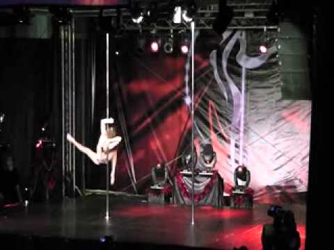 Ayesha dismount variation pole trick - Maria Luz Escalante - WPDC