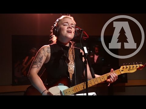 Clumps - Lydia Loveless