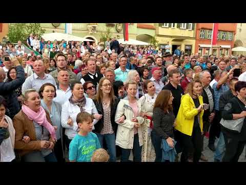 "Fliege mit mir in die Heimat" - Singen vor der Schranne in Dinkelsbühl
