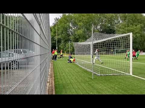 Freistoß von Marcel Ramsey