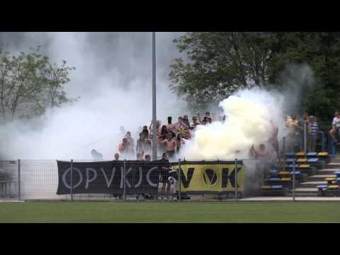 Fajerwerki w sektorze Victorii Kałuszyn. Mazovia Mińsk Maz. - Victoria 1:0. 15.06.2013