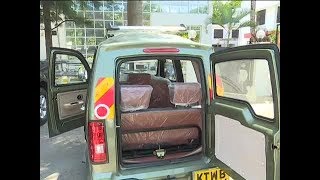 V8 Tuktuk of Mombasa and the fascinating interior