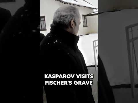 Garry Kasparov VISITS Bobby Fischer's Grave