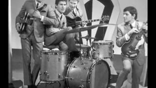 The Searchers   &quot;I Pretend I&#39;m With You&quot;  Stereo