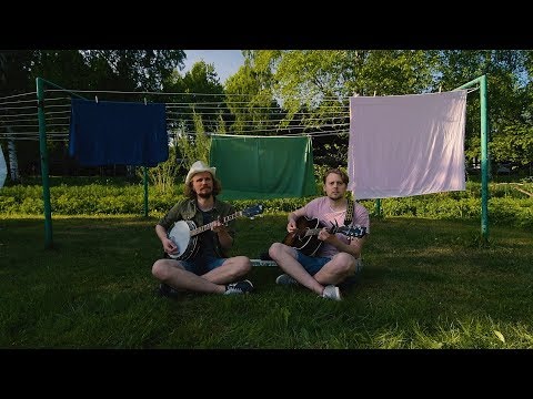 Kalevauva.fi - APUA! Mies luulee että paskoin lakanat!!