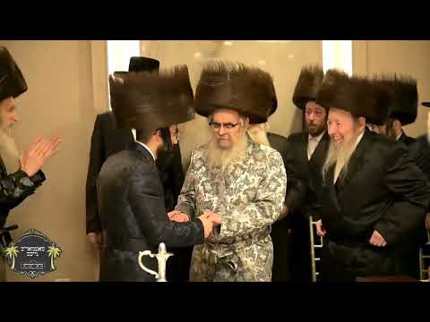 Satmar Rebbe R' Aharon Dances At His Einikel's Sheva Brochos - Cheshvan 5784