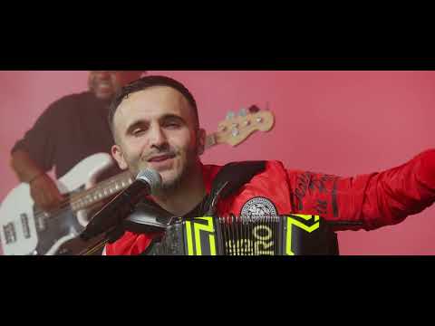 Chris Ribeiro - Laurindinha laranja (vídeo oficial)