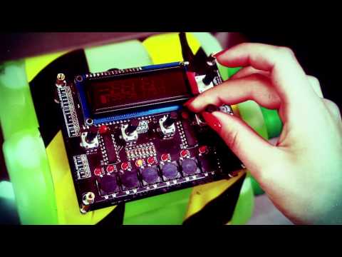 GRZANA BAS JEST NA DOLE feat. DARIA VERONICA