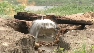 Strange Phenomenon of Fire Burning on Water Spotted in Shanghai