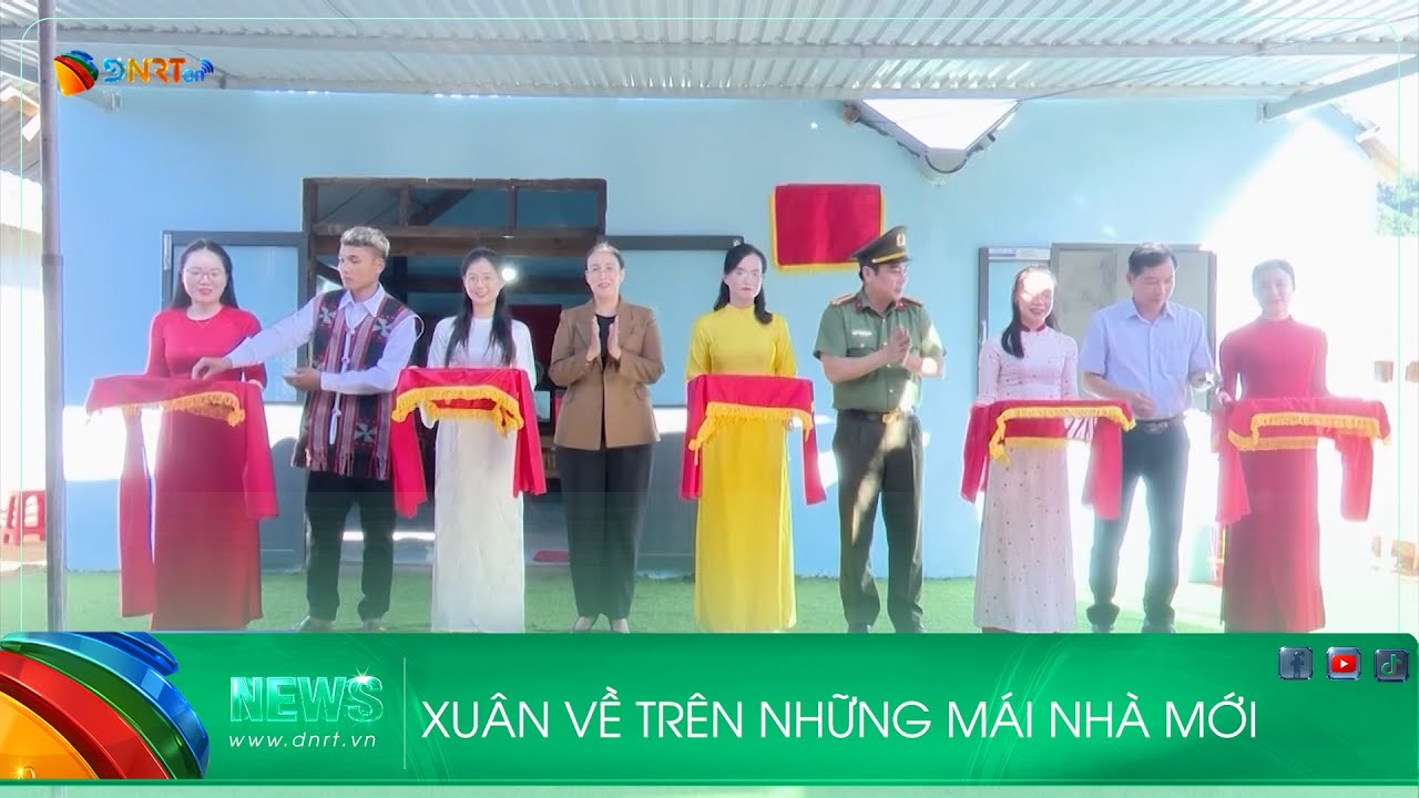 XUÂN VỀ TRÊN NHỮNG MÁI NHÀ MỚI