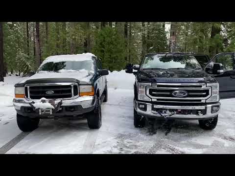 2021 Ford Super Duty F250 Tremor vs 2000 F 350 snow test!