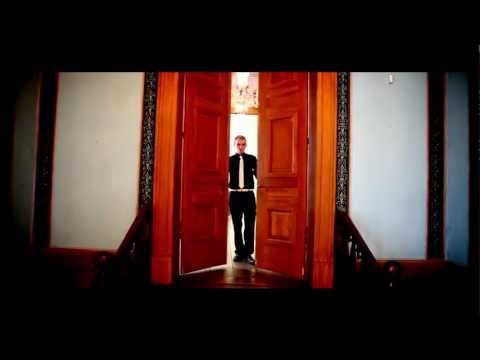 KRISTAL & CARINA RAY-Ya Ubegu Ot Tebya 2010(Official HD Video 1080i)