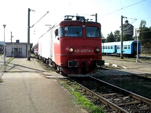 Tren 651 la plecare din Ploiesti Sud