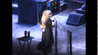 Stevie Nicks - Las Vegas, Nevada 5/14/05 - 02 Outside The Rain+Dreams