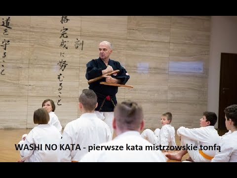 Kata koudo tonfą: "Washi no kata" (całe kata)