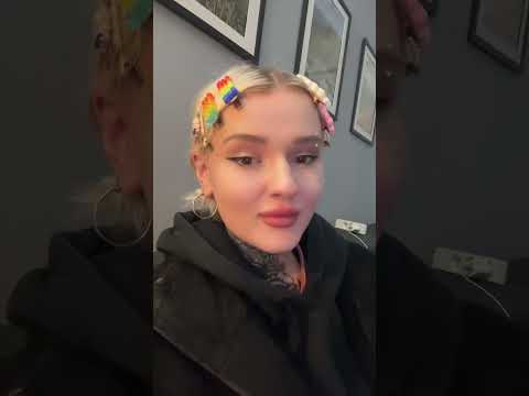 Naučila kočku povel sedět?? #cat #catvideo #czech #funny