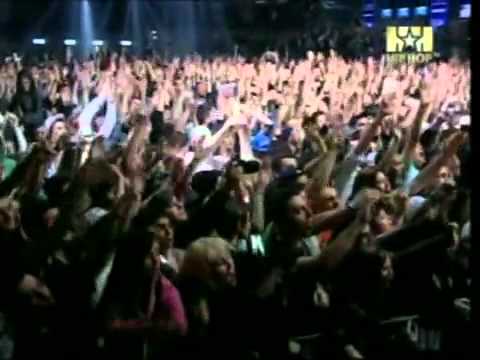 Club Dogo feat. J-Ax - Brucia Ancora + Rap 'N' Roll (live alcatraz 2009).flv