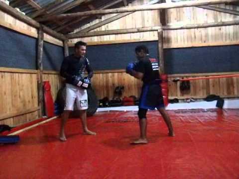 Treino de Muay Thai Lucas barbosa SIAM