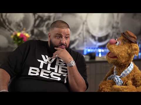 Fozzie Bear gets DJ Khaled on his mixtape at WE Day