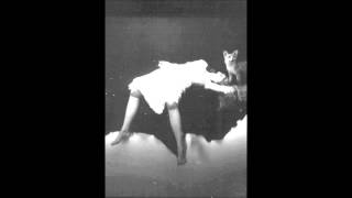 Queen Adreena - Yesterday&#39;s Hymn (live)