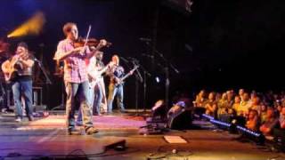 Zac Brown Band - Free (Feat. Joey & Rory) [Live]