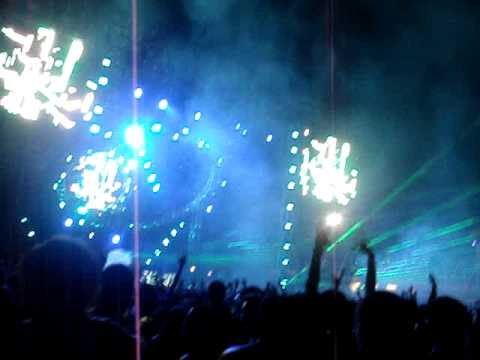 Gareth Emery @ E.D.C. 2010 Delerium﻿ vs. Gareth Emery - This is That Silence (Myon collision)