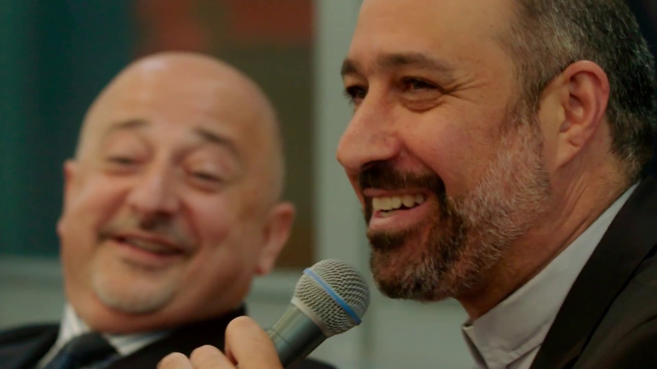 Miniature de la vidéo Official Trailer du film Father K