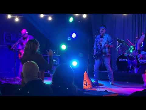 The Red, by The Alternatives