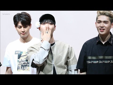 업텐션 비토의 손키스 타임 (170714 분당 팬싸)