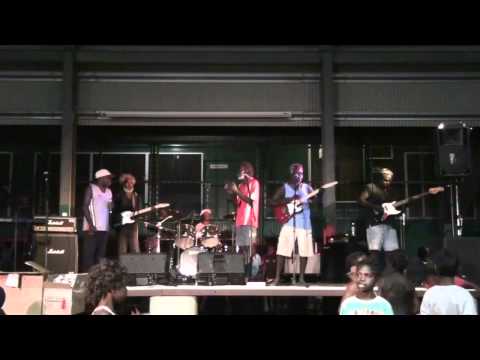 Mlilingimbi Festival 2009 - Martin Band