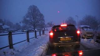 preview picture of video 'Driving In Snow Along Peachfield Road, Malvern Wells, Worcestershire, England 18th February 2010'