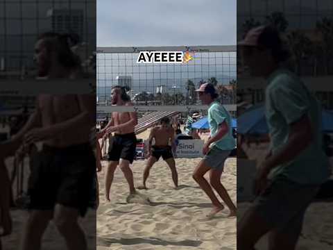 When you listen to your partner👏🏐 #volleyball #funny #shorts #volleyballworld #beachvolleyball