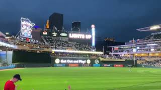 Twins vs Blue Jays for U OF M DAY at Target Field | TDC 545