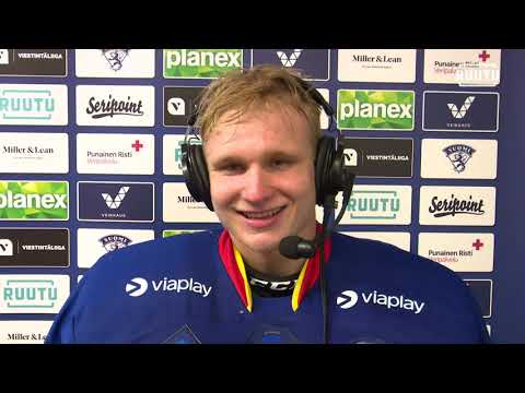 K-Vantaan maalivahti Aleksanteri Heiskanen TUTO-voiton jälkeen