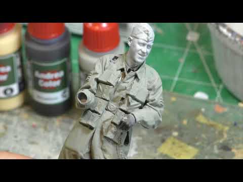 Painting German Splinter Camouflage Part One