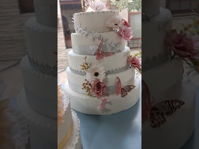 Vídeo relacionado con JYSNOW 36 Piezas Velas de Cumpleaños en Forma de Lápiz, Largas Cilíndrico Elegantes con Soporte de Base de Plástico Velas Cumpleaños, para Pasteles para Cumpleaños, Bodas, Fiesta, Decoración (negro)
