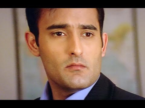 Akshay Khanna inspects Ajay Devgan - Deewangee Movie - Superhit Hindi Movie