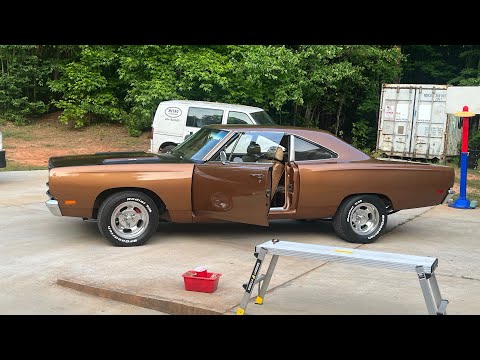 1969 Plymouth Roadrunner 383 With a Comp Thumpr Cam