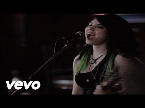 Cherri Bomb - Spin