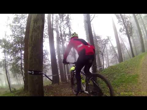 1 Singletrack e saliscendi sotto (prove del tracciato del Trofeo Ziriò 8/4/18)