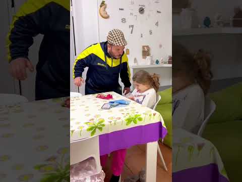 Padre assente e severo #viral