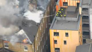 preview picture of video 'London Fire: 100 Firefighters In Walworth.'