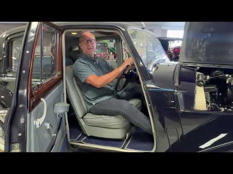 Startup Video - 1954 Bentley R-Type Saloon!