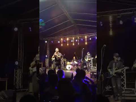 Paweł Gołecki wraz z zespołem i nowym skrzypkiem Jurkiem. A ja piję 15.08.25 r.Słopnice.