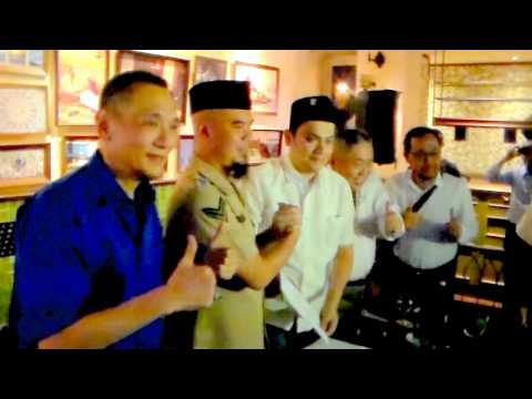 Farhat Abbas, Ahmad Dhani Damai